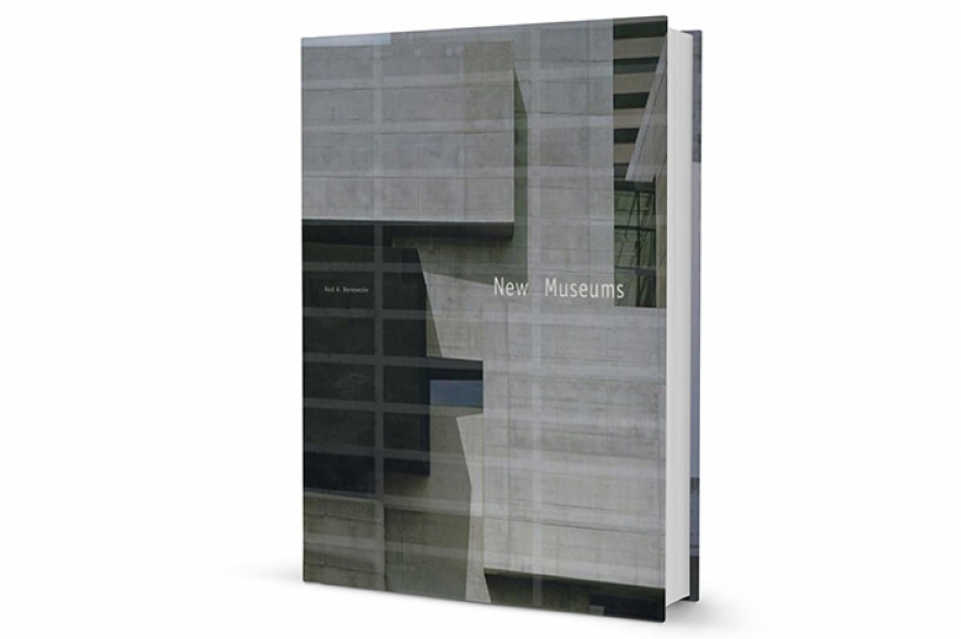 New Museums Альбом, составленный нью-йоркским архитектурным критиком Раулем Барренече, посвящен новейшим музейным пространствам, рассматриваемым как