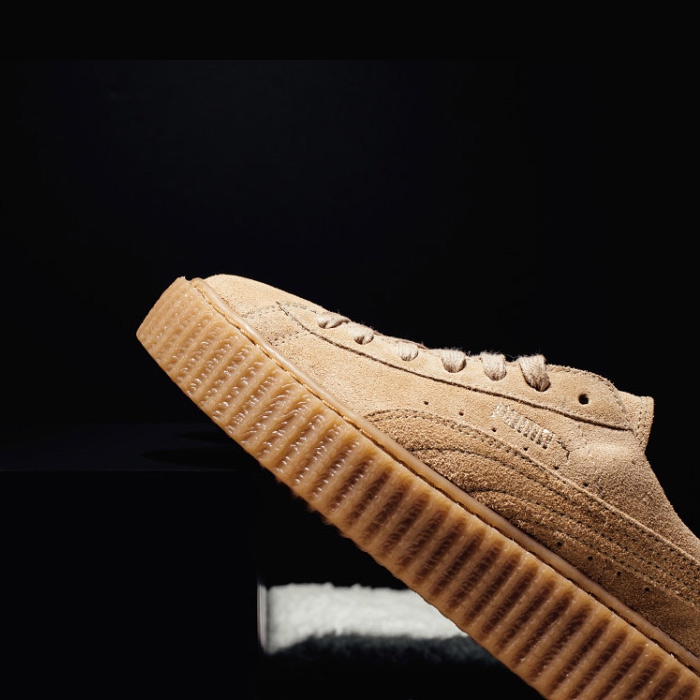 Рианна x Puma Для Puma громкие коллаборации — не такая частая история. Да, спортивный бренд сотрудничал с Соланж Ноулз и шестикратным олимпийским