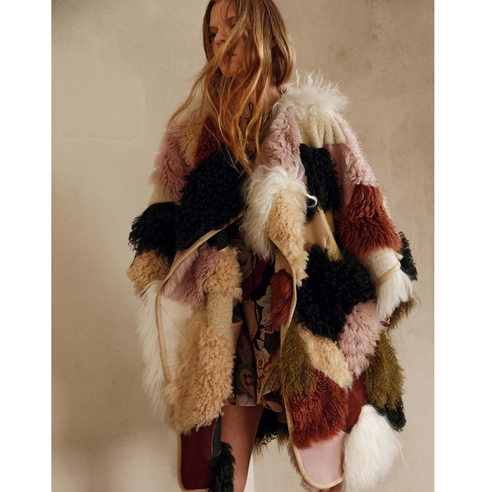 Пальто Chloe, около 6000000 руб.