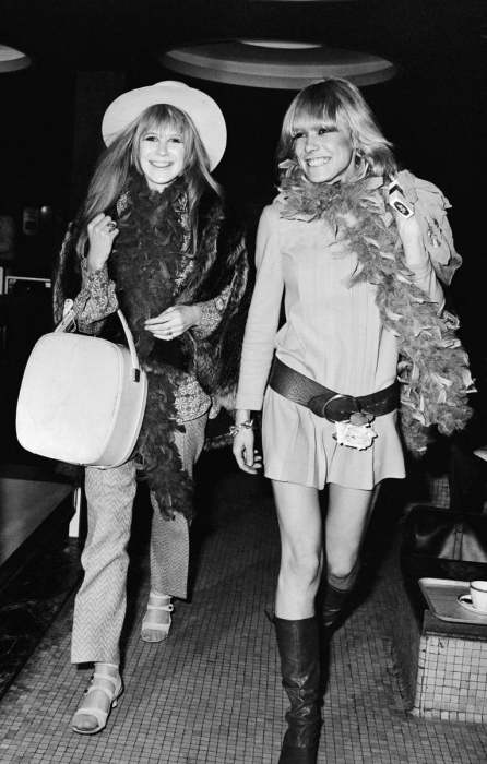 Анита Палленберг (справа)