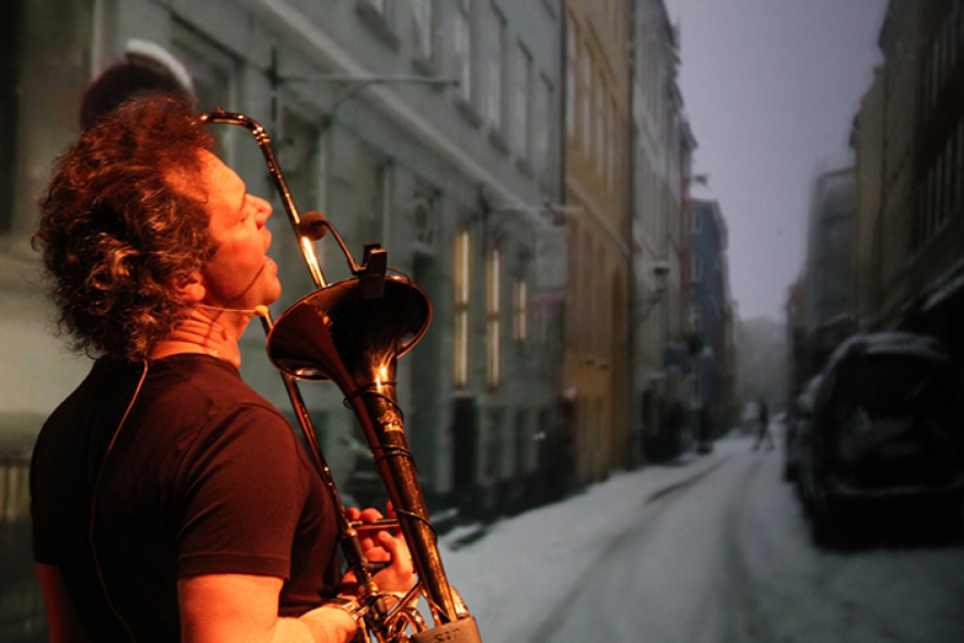 «Саундтрек моей жизни» Постановку о судьбе артиста привезут из Швеции (театр КЕФ). Автор пьесы и исполнитель главной роли — актер и музыкант Элиас