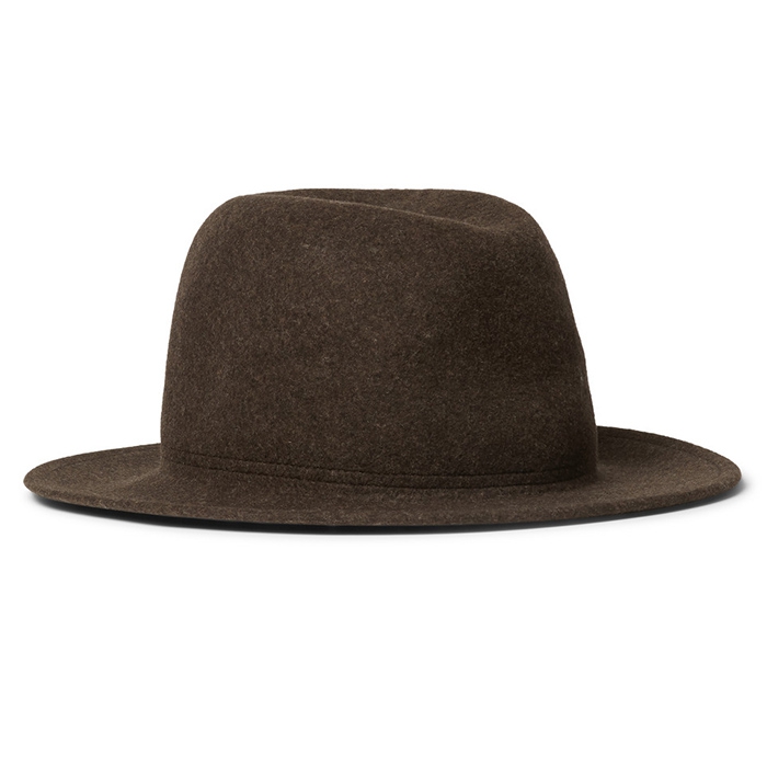 Кирилл Нагиев, шоумен «Как завещал Фарелл, шляпы стремительно входят в моду. В Москве с непокрытой головой уже ни в одно приличное заведение не пустят