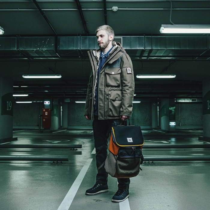 Артем Балаев, генеральный продюсер Aurora Fashion Week «В моем шопинг-листе этого сезона два обязательных пункта: черная удлиненная рубашка Math