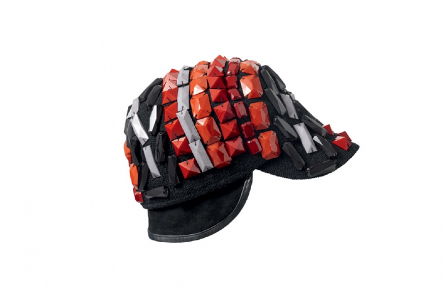 Кепи H&M, 4999 руб. (H&M)