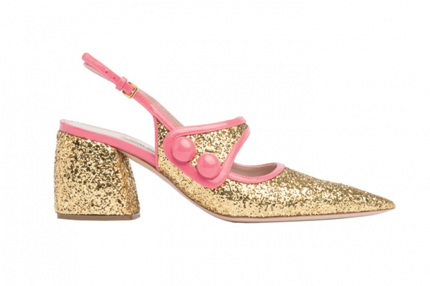 Туфли Miu Miu, 49 000 руб. (concept store nevsky 152)