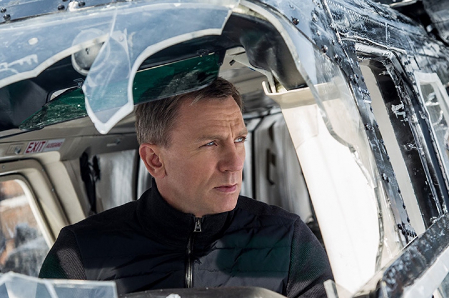 Фильм «007: СПЕКТР» Очередная серия приключений специального агента с правом на убийство. Ядро сюжета — схватка Бонда с глобальным злом в виде тайной