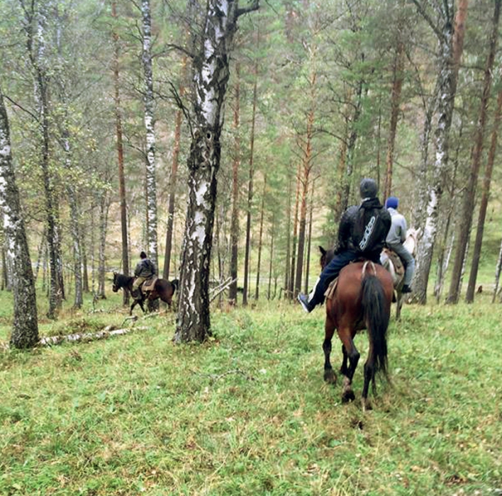 Иван Березуцкий в продуктовой экспедиции