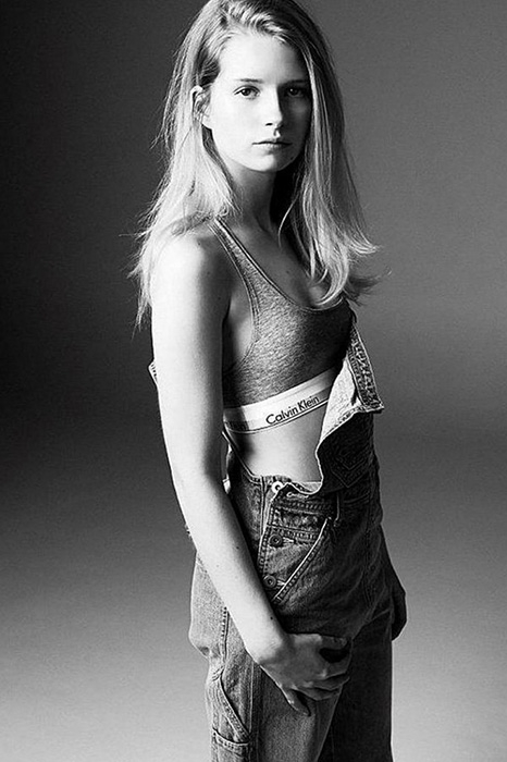 Топ Calvin Klein, 3 990 руб.