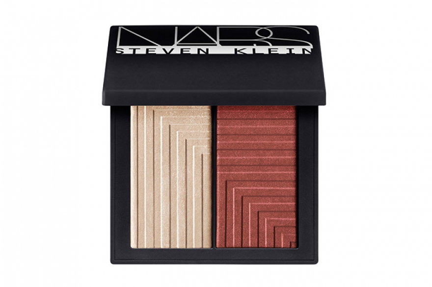 Румяна. Vengeful Dual-Intensity Blush, Nars Steven Klein Стивен Кляйн, режиссер клипа Леди Гага Alejandro, считает, что визуальный ряд может быть