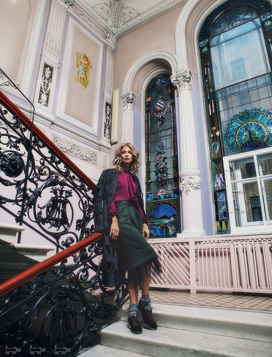 Юлия Матвиенко. Пальто Marni, блузка Gucci, юбка JM Studio, носки No. 21, ботинки Chanel