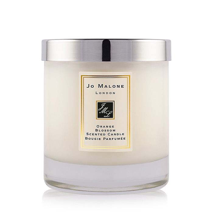 Ароматическая свеча Jo Malone, 3 900 руб. (Jo Malone)