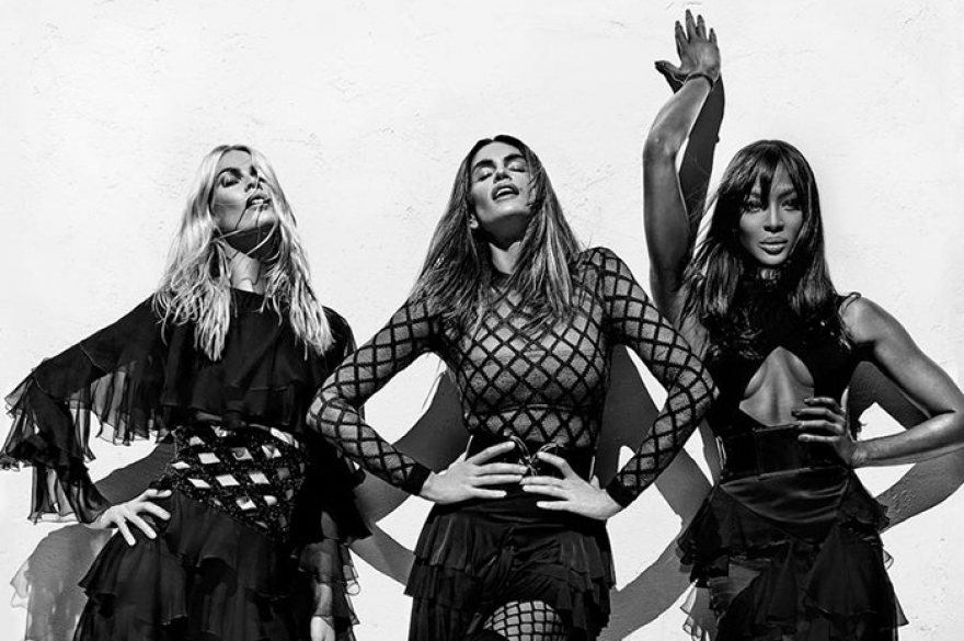 Главные модели девяностых в кампейне Balmain Пока Николя Гескьер работает с будущим и компьютерными моделями, Оливье Рустен обращается к прошлому. Для
