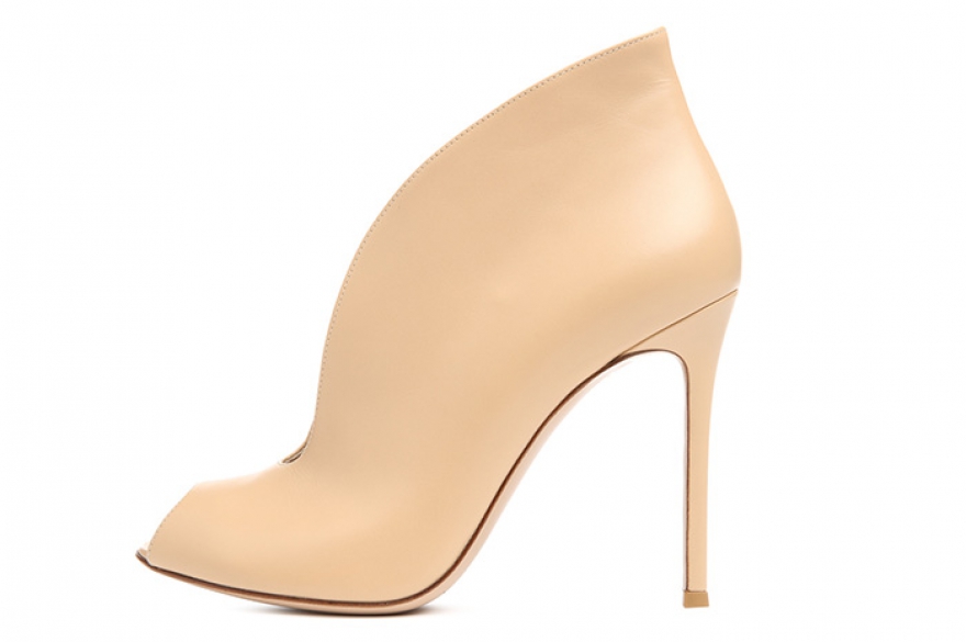 Gianvito Rossi, 47 300 руб. (ДЛТ)