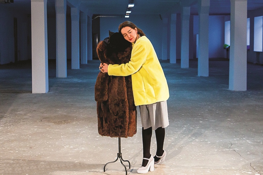 Юлия Турайханова Одному из организаторов Open Space Market положено постоянно менять стиль. В последнее время Юлия, например, надевает значительно