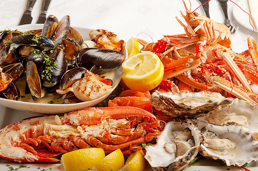 Crab Story На Разъезжей улице 12, где раньше располагался культовый бар Романа Бурцева «Дом Быта», откроется ресторан Crab Story, меню которого будет