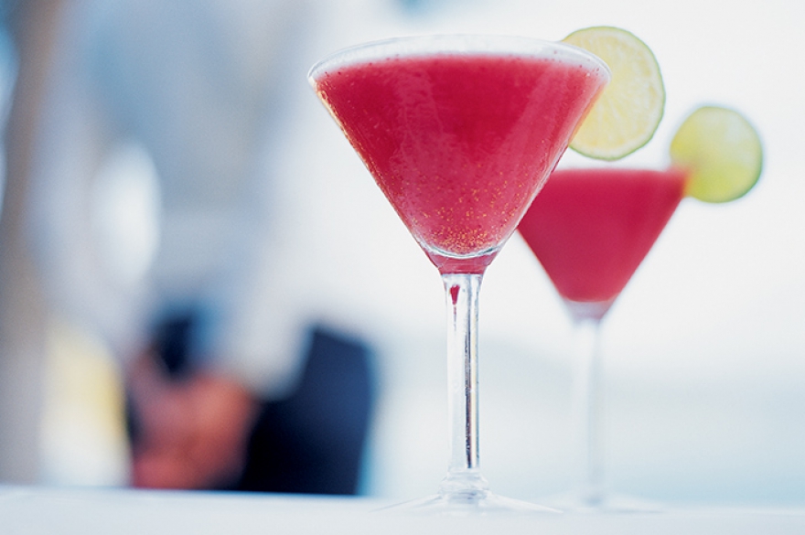 Бар Daiquiri group Старейшая компания, чуть ли первыми начавшая популяризировать коктейли в Петербурге, весной выступит с новым заведением на улице