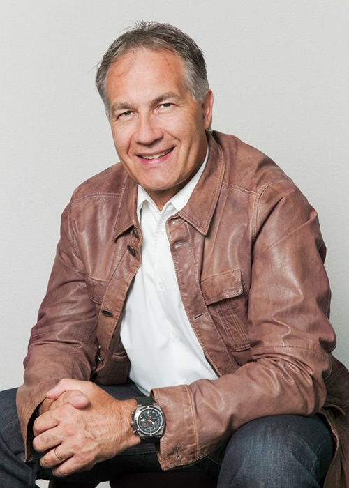 Адриан Боссар был многократным чемпионом Швейцарии по мотокроссу и представлял страну на мировых турнирах.