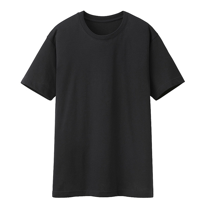 Набор базовых футболок Uniqlo, 399 руб. за штуку (Uniqlo)
