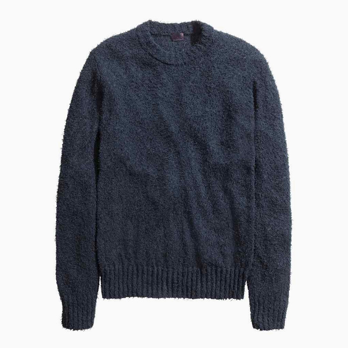 Свитер H&M, 2 999 руб. (H&M)
