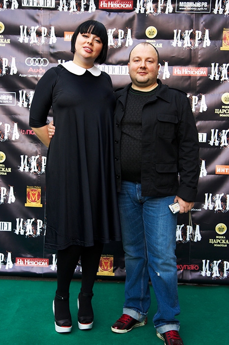 Алина Герман и Александр Игудин, 2011 год Пока наивные девочки задают сакраментальный вопрос: "А ты правда режиссерр?", модельер Алина Герман давно и