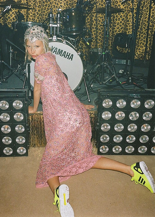 Илона Столье