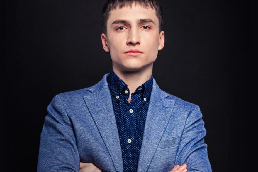 Петр Громов 29 лет Петр возложил на собственную интернет-платформу MYPIO роль свахи, сводящей инвесторов и предпринимателей. Манифестируя, что, каким