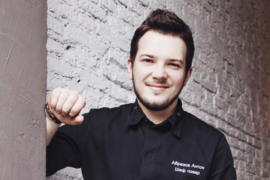 Антон Абрезов 25 лет Молекулярной кухней Антон увлекся еще до того, как это стало мейнстримом. И продолжил ею заниматься, когда остальные потеряли
