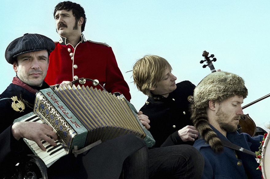 Концерт Kula Shaker У одной из немногих уцелевших групп золотой поры бритпопа до сих внушительная армия фанатов. Kula Shaker анонсировали новый альбом