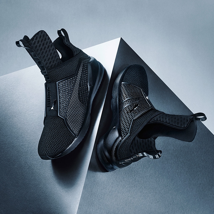 Лимитированные кроссовки Fenty Puma by Rihanna, 14 990 руб., в продаже 5 марта (Sneakerhead)