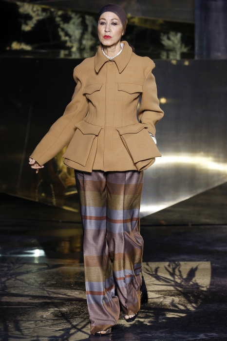 65-летняя Пэт Кливленд на показе H&M Studio, осень-зима 2016
