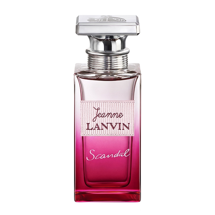Jeanne Lanvin Scandal, Lanvin В 1933 году Жанна Ланвен устроила скандал, предложив дамам примерить вместо цветочного веночка строгий шипр с кожаной