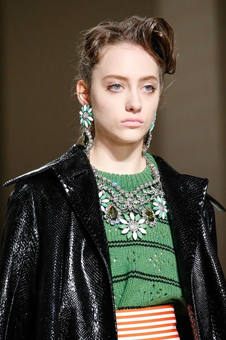 Серьги Miiu Miu, 26 000 руб.