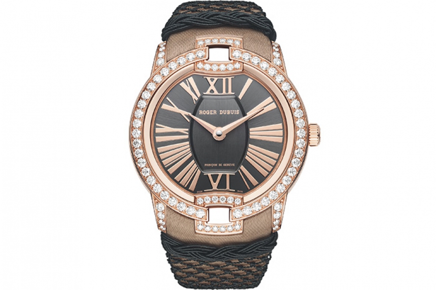 Velvet Haute Couture, Roger Dubuis Черный чулок, надетый на новые часы, сплели на парижской мануфактуре Declercq Passementiers. Там же вьют канаты