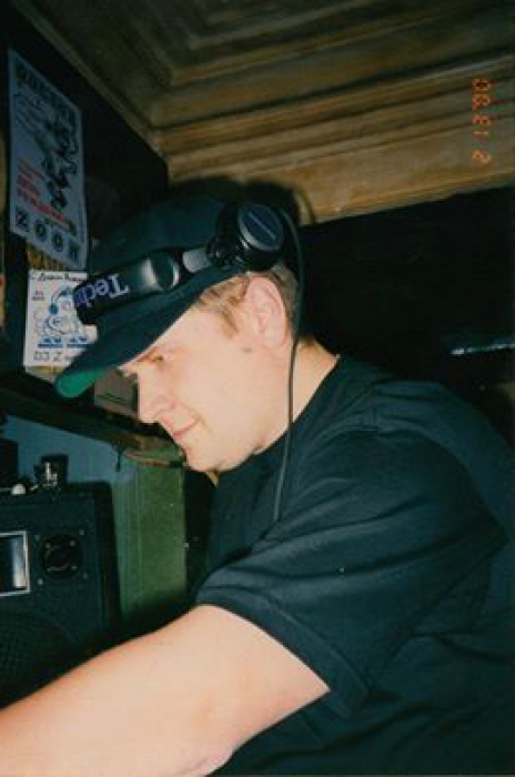 Вечно молодой и один из первых.... Dj Zooh, пусть земля ему будет пухом.