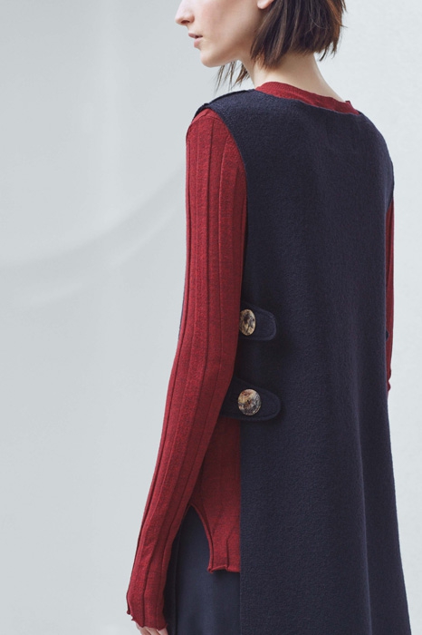 Жилет Mango, 6 999 руб.