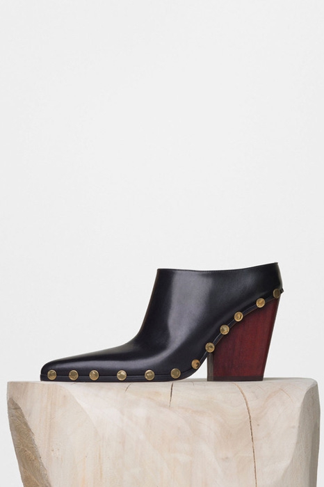 Туфли Celine, 74 000 руб.