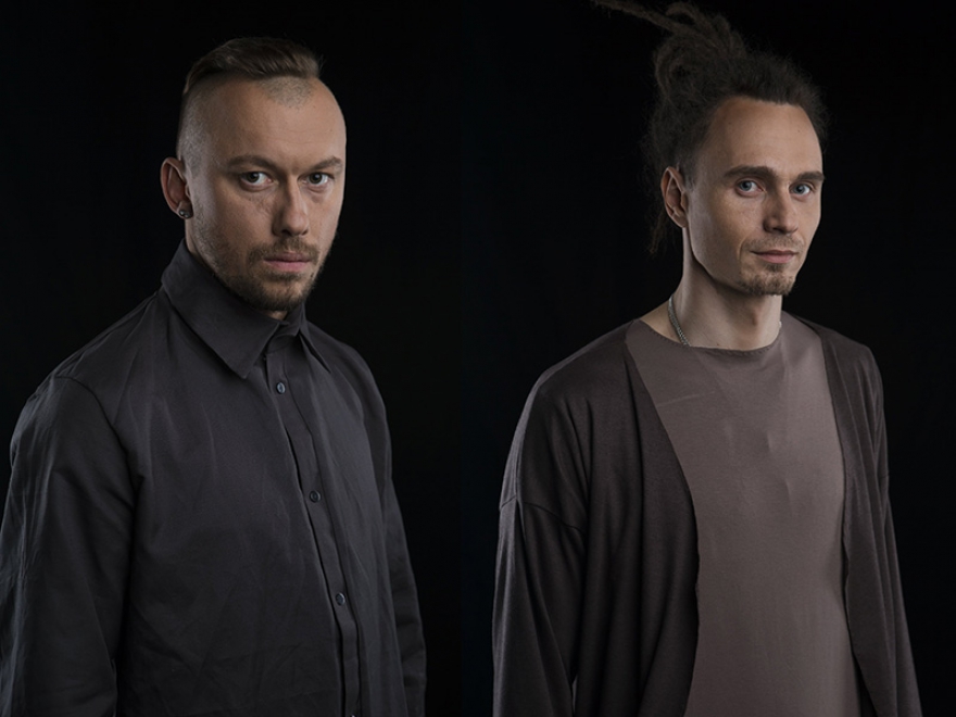 Александр Ошкин и Евгений Чаусов «Человек НЛО» — так называют участники группы одного из основателей Jack’s Garret Александра Ошкина. Танцор-самоучка