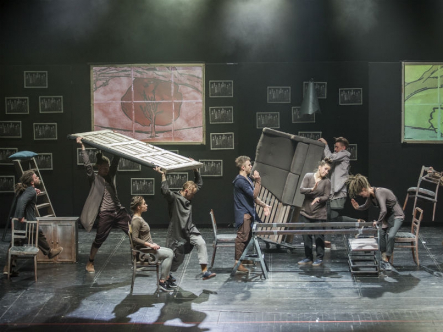 Стать свидетелем импровизации Ну, и самое главное: то, что делают Jack’s Garret, — импровизация. В современном искусстве это модное направление