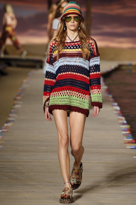 Свитер Tommy Hilfiger, 39 000 руб.