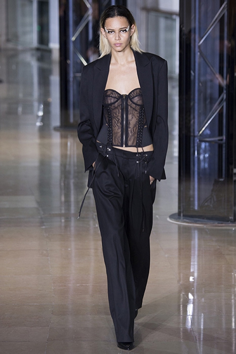 Корсет в коллекции Anthony Vaccarello, осень-зима 2016