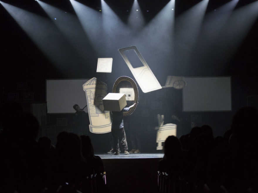 Получить удовольствие от первоклассной музыки, декораций и режиссуры В работе над спектаклем были задействованы лучшие театральные профессионалы