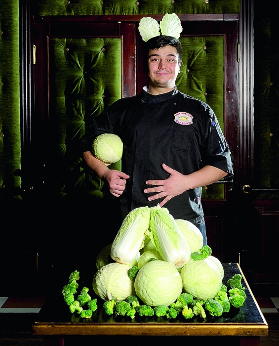 Министр спорта РФ Виталий Мутко во время чемпионата мира FINA в Казани лично поблагодарил Максима Аксенова за вкусный обед.