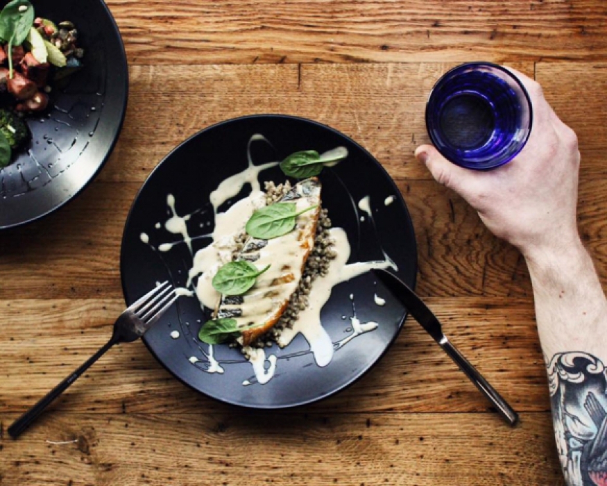 Ресторан Port. Скумбрия на подушке из зеленой гречки, 460 рублей