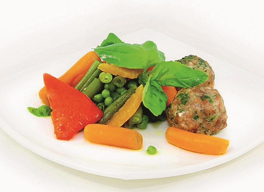 Фрикадельки из индейки на пару с овощным гарниром (121 ккал) 4 преимущества проекта «Моя Еда» 1. Сбалансированный рацион питания составляется