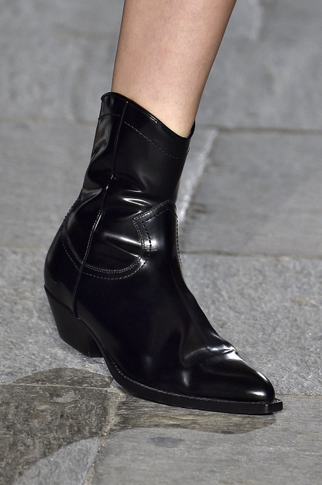 Philosophy di Lorenzo Serafini