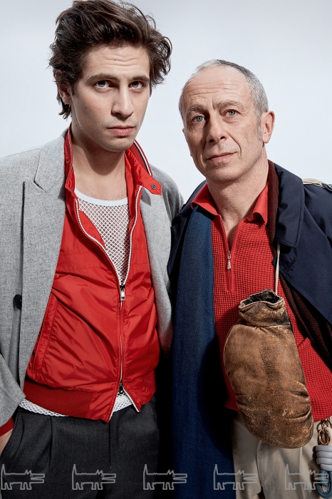 На Александре Молочникове-младшем: пальто Alexander McQueen, винтажные майка и брюки Off, ветровка Moncler, кроссовки Gucci На Александре Молочникове