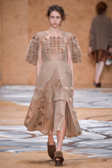 Показ Alena Akhmadullina на Mercedes-Benz Fashion Week Russia, осень-зима 2016
