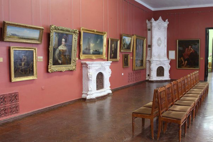 Государственный музей изобразительных искусств РТ Помимо экскурсий по текущим выставкам, среди которых экспозиция картин Карла Брюллова, в главном