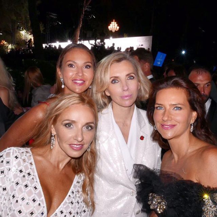 Татьяна Навка, Светлана Меткина, Светлана Бондарчук, Елена Север