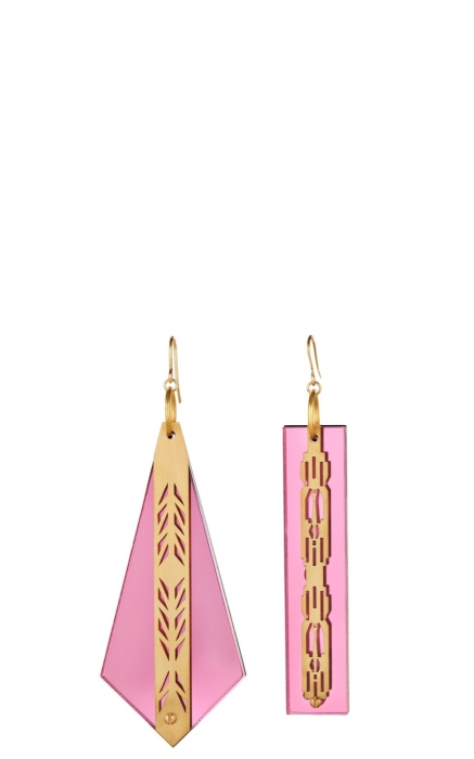 Sarah Angold из акрила, 8 400 руб. (Au Pont Rouge)